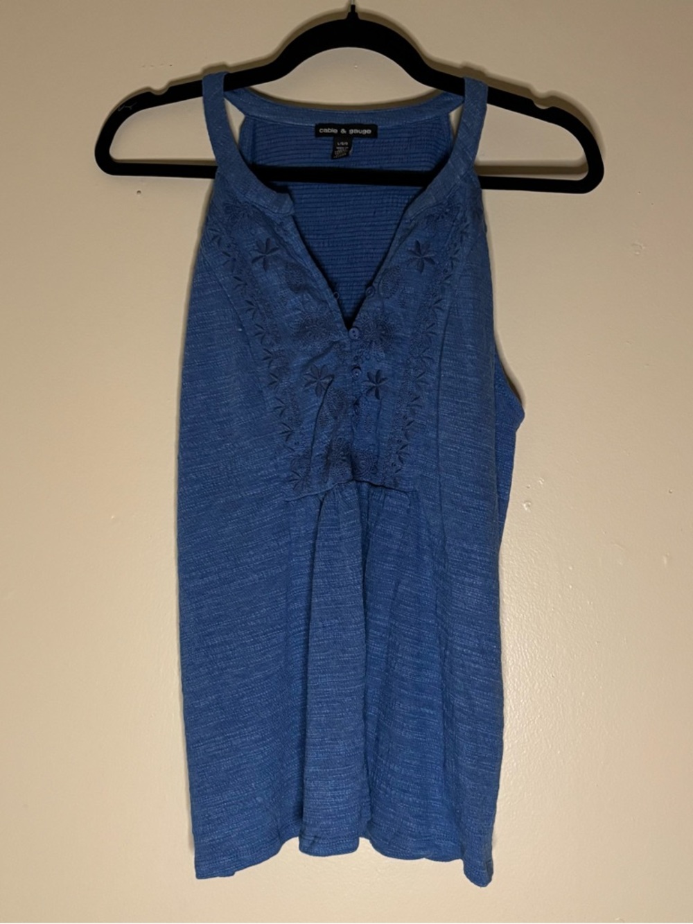 SOLD - Cable & Gauge Women’s Royal Blue Embroidered V‑Neck Tank Size L